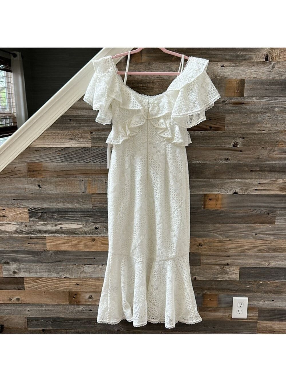 NWT Theia Margot Cold-Shoulder Lace White Dress, Size 4 - Picture 9 of 14